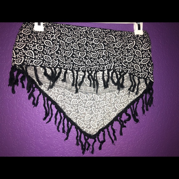 Black bandana crop top - Picture 2 of 3